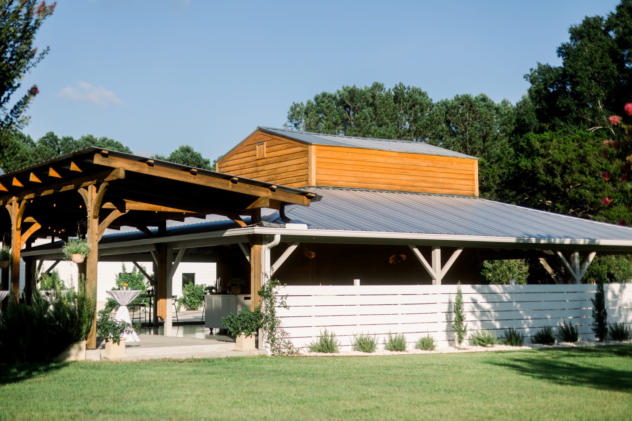tobacco house bar and bistro patio calabash north carolina