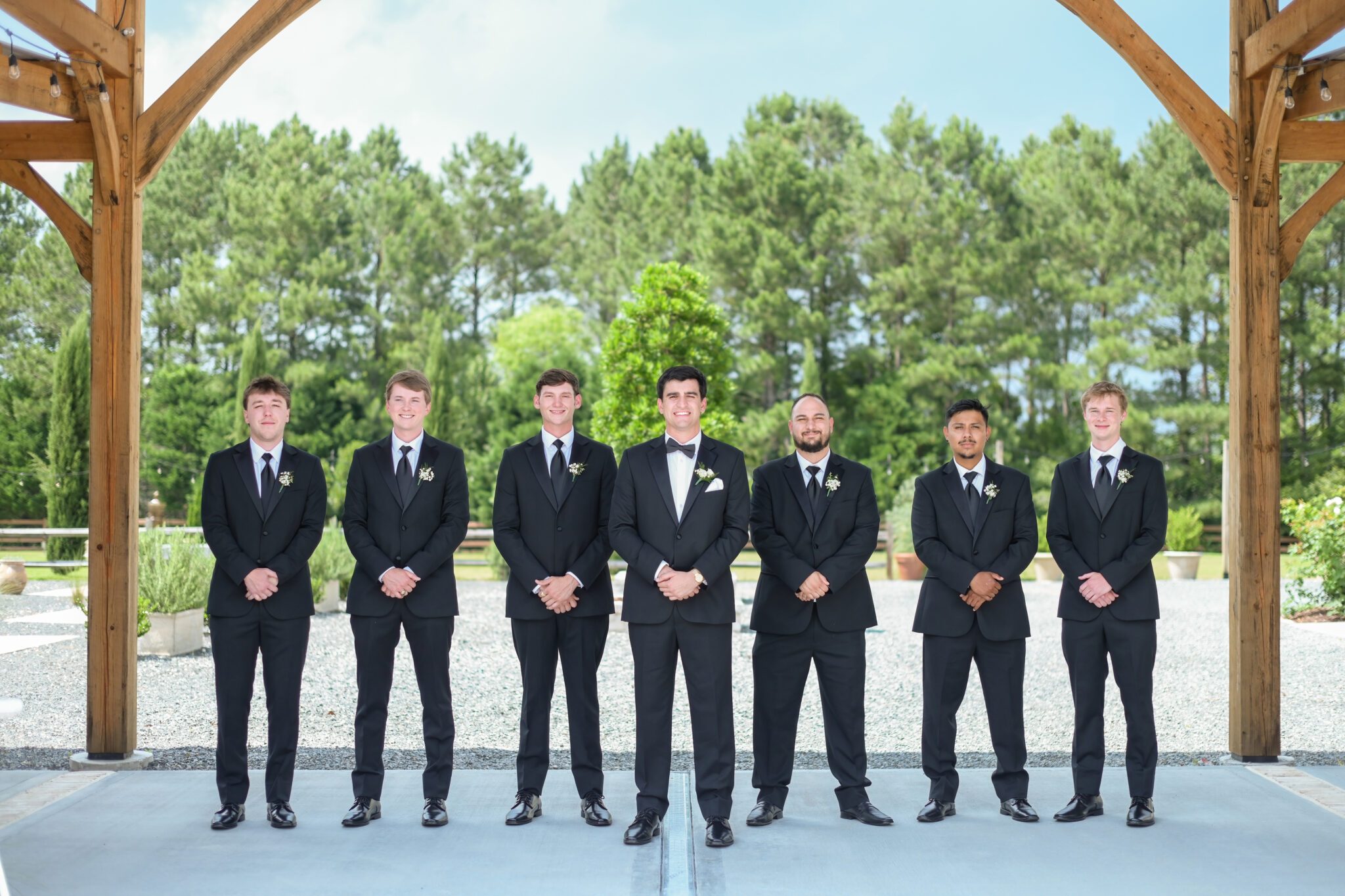 groom and groomsmen